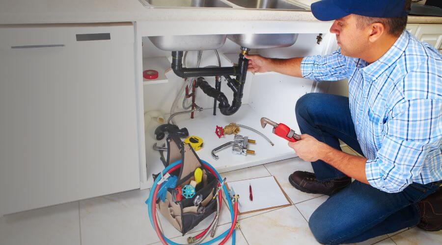 Expert burst pipe repair services in Crawfordsville, AR